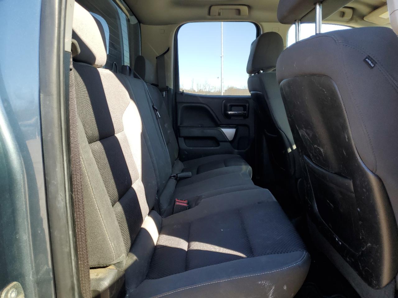 2015 Chevrolet Silverado - Image 10