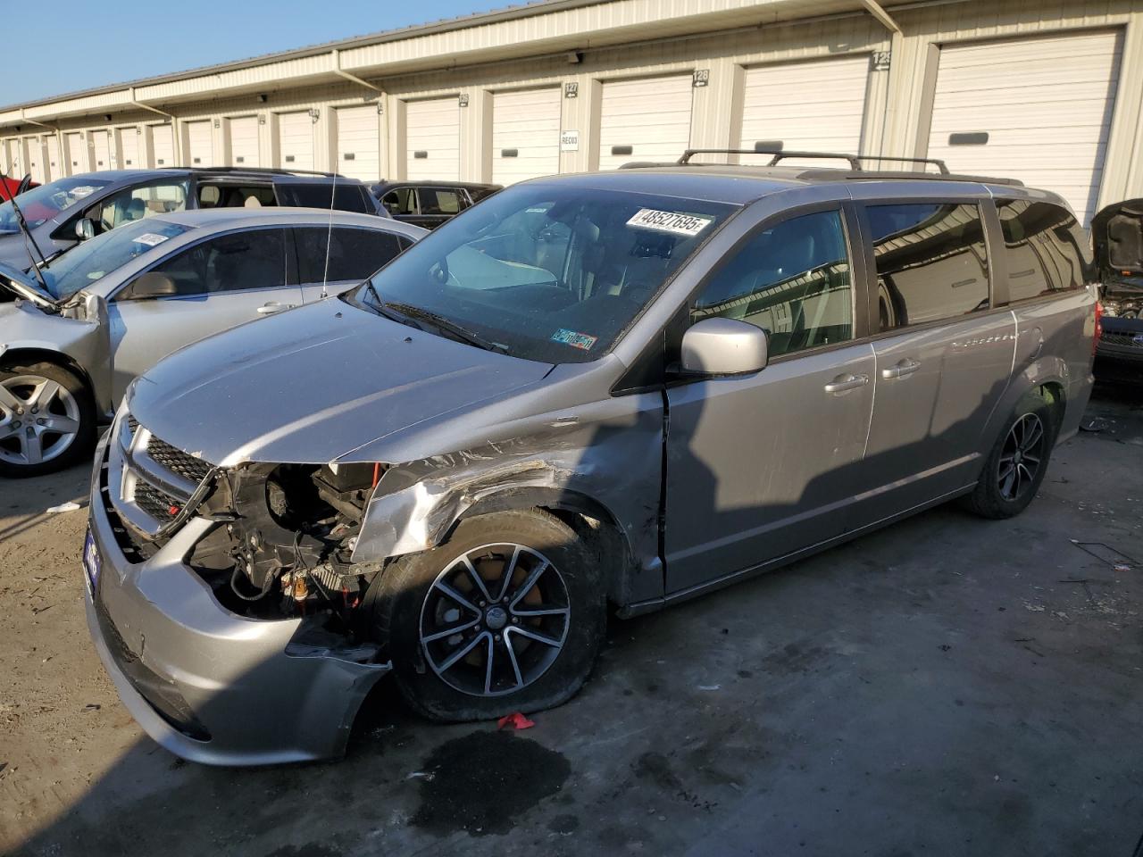 2018 Dodge Caravan - Image 1