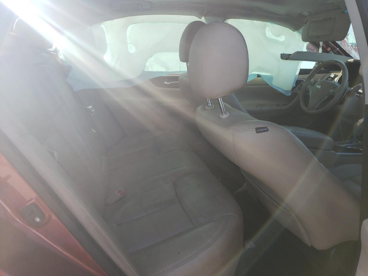 2015 Nissan Altima - Image 10