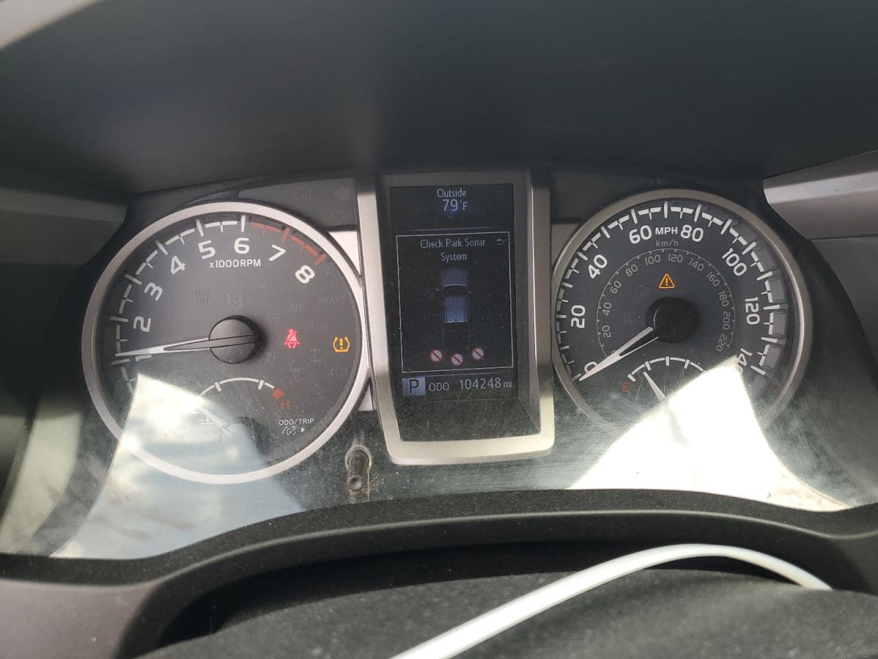 2018 Toyota Tacoma - Image 9