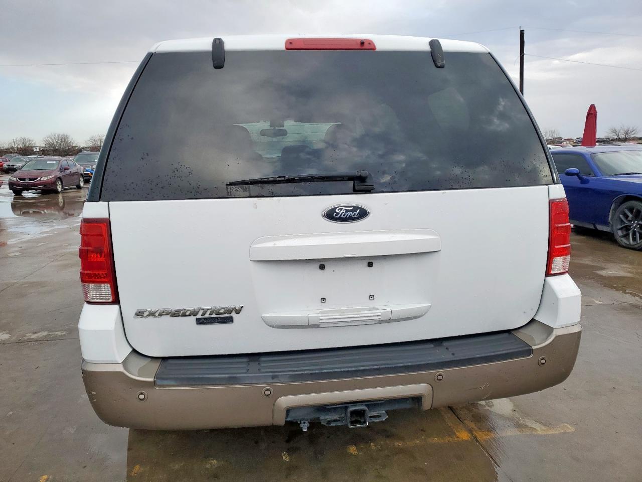 2004 Ford Expedition - Image 6