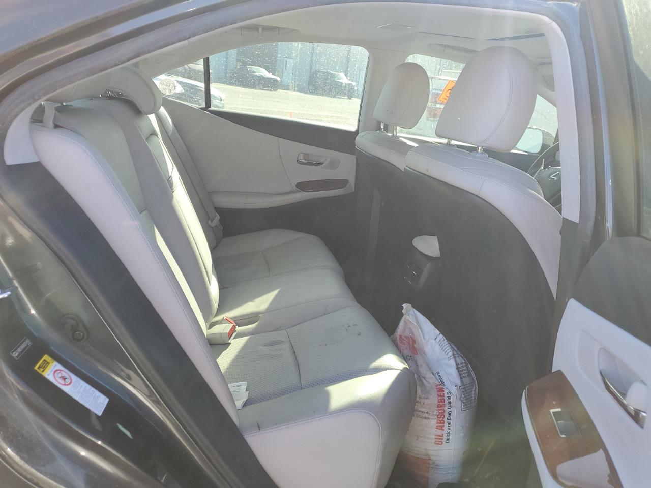 2010 Lexus HS - Image 10