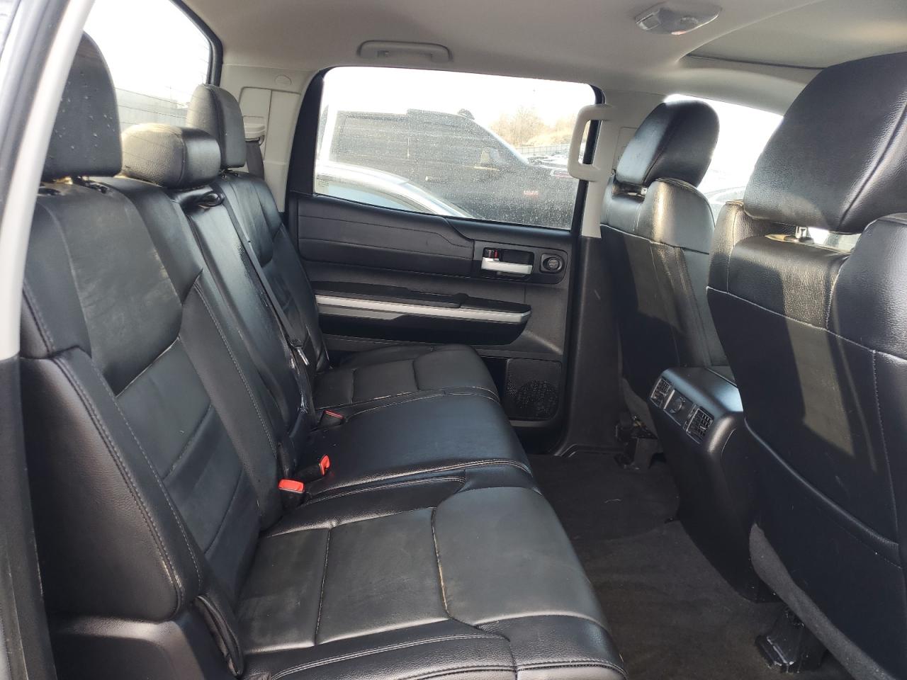 2017 Toyota Tundra - Image 10