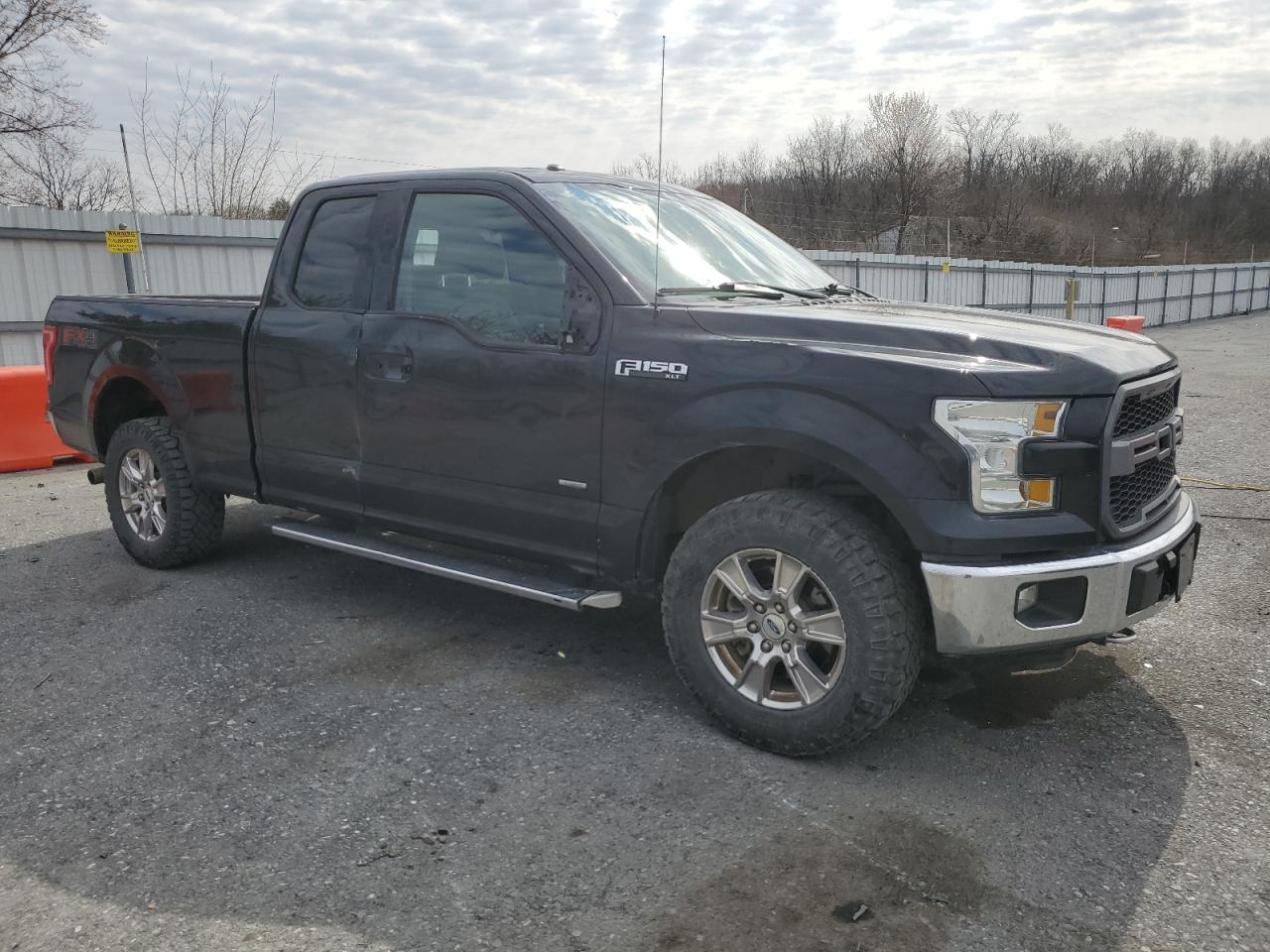 2015 Ford F-150 - Image 4