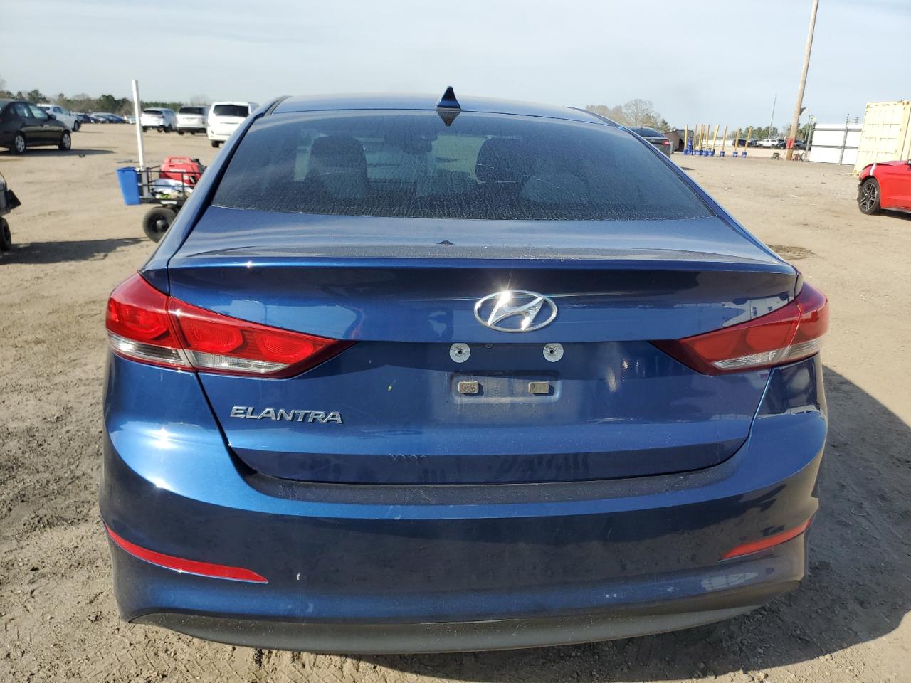 2018 Hyundai Elantra - Image 6