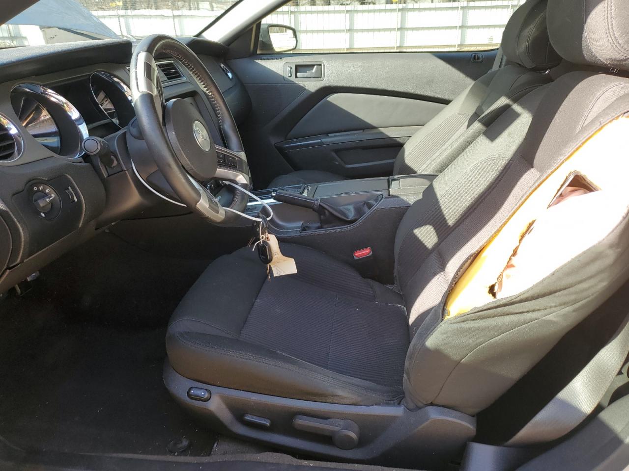 2013 Ford Mustang - Image 7