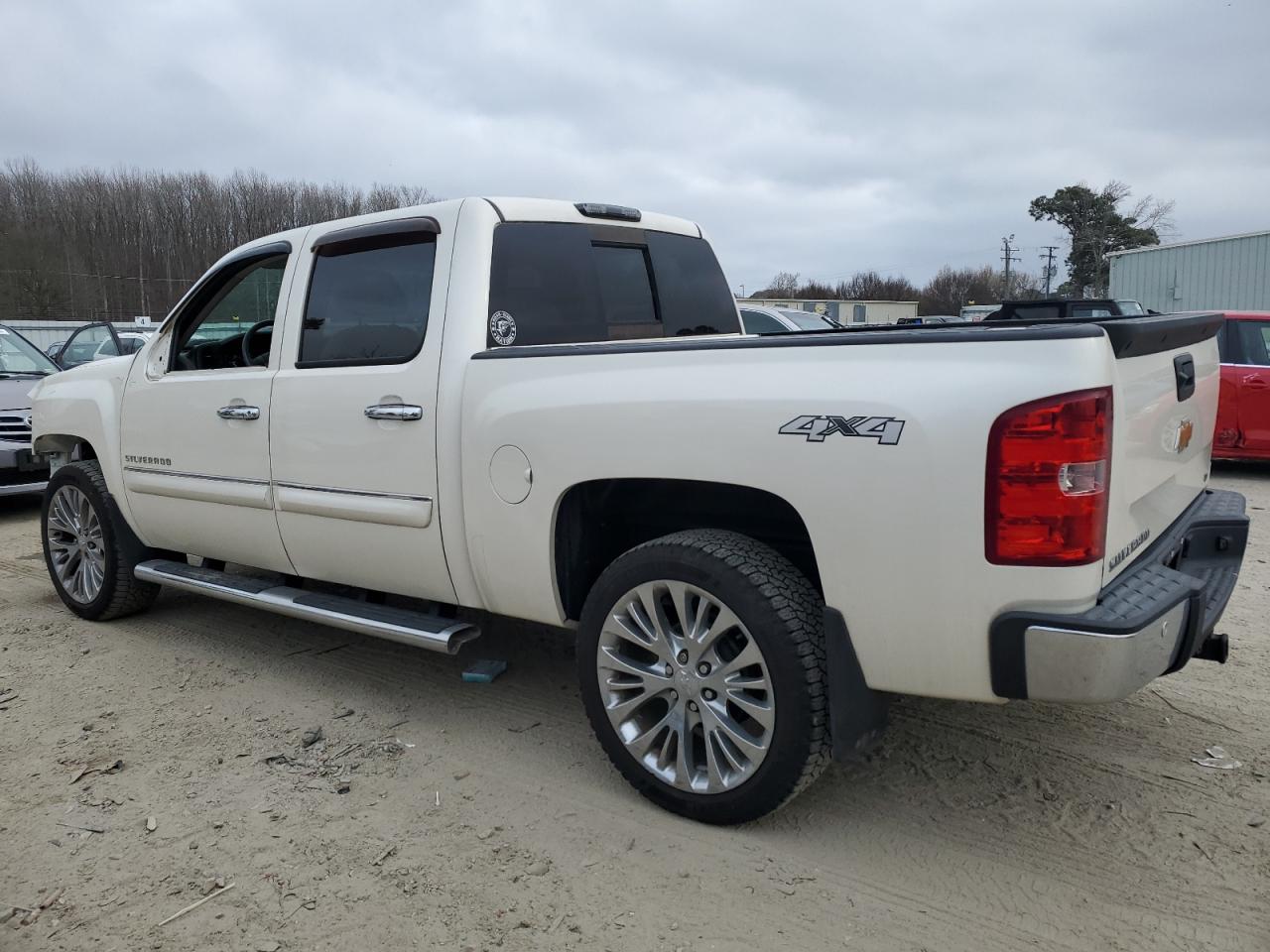 2013 Chevrolet Silverado - Image 2