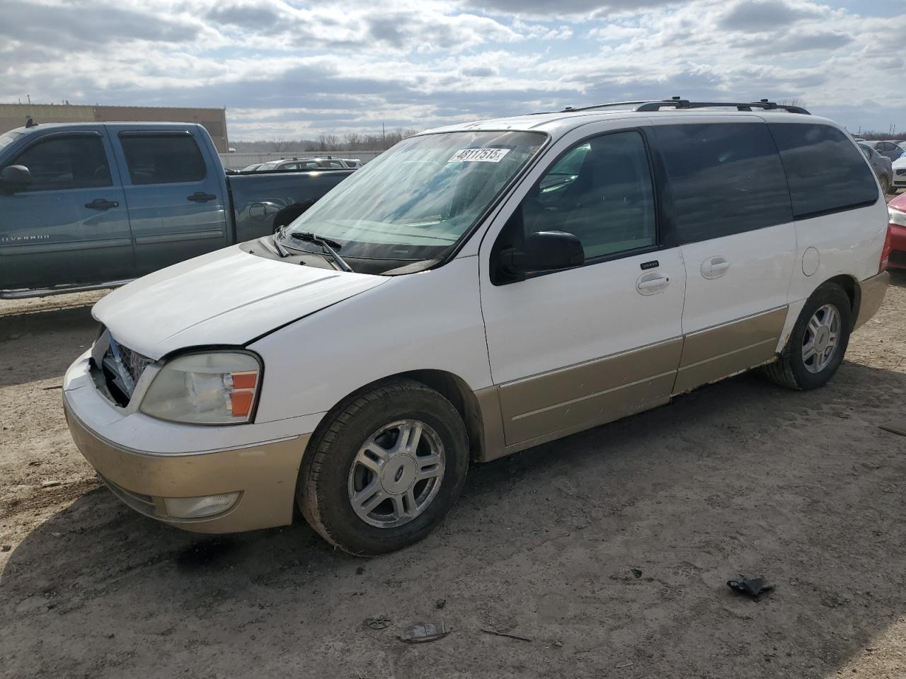 2004 Ford Freestar Limited na sprzedaż w Kansas City, KS - Front End