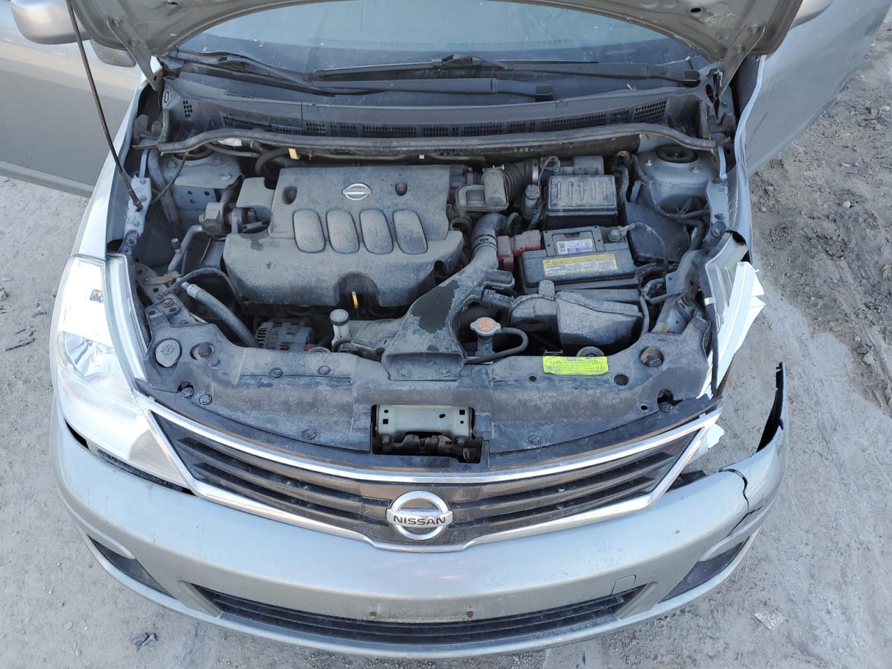 2011 Nissan Versa - Image 11