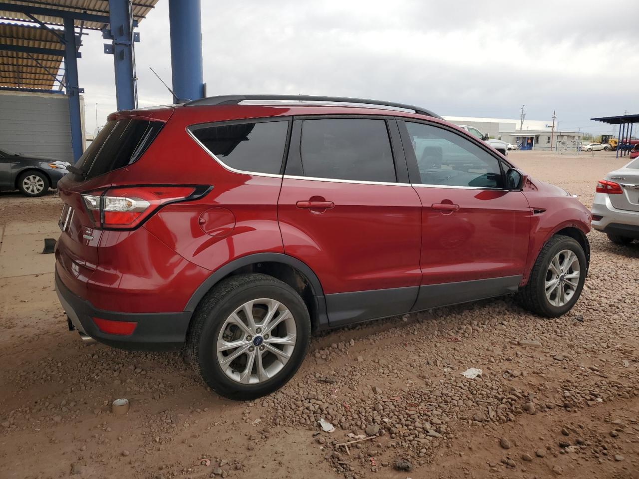 1FMCU0G92HUA50906 FORD ESCAPE 2017