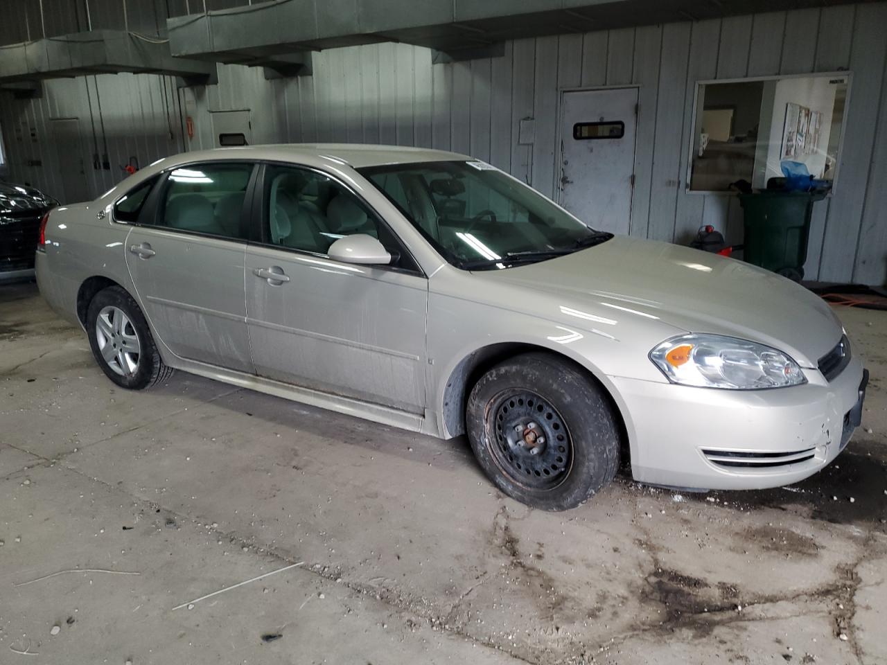 2009 Chevrolet Impala - Image 4