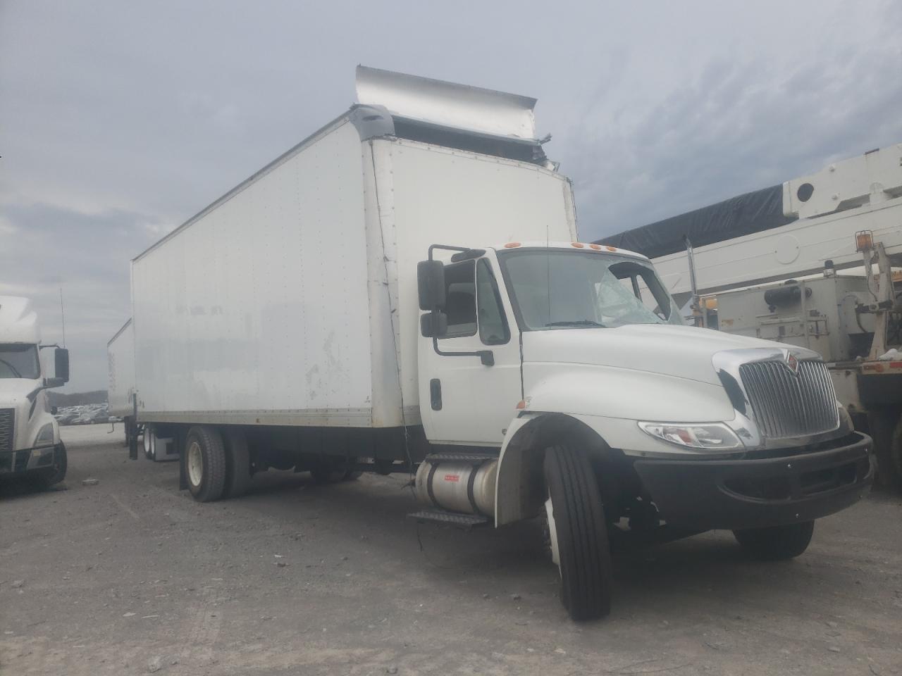 2019 International 4300 Sba Box Truck for Sale in Lebanon, TN - All Over