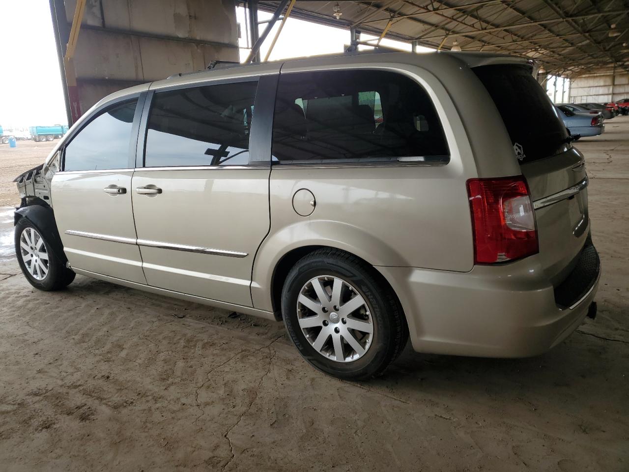 2015 Chrysler Town & Country - Image 2