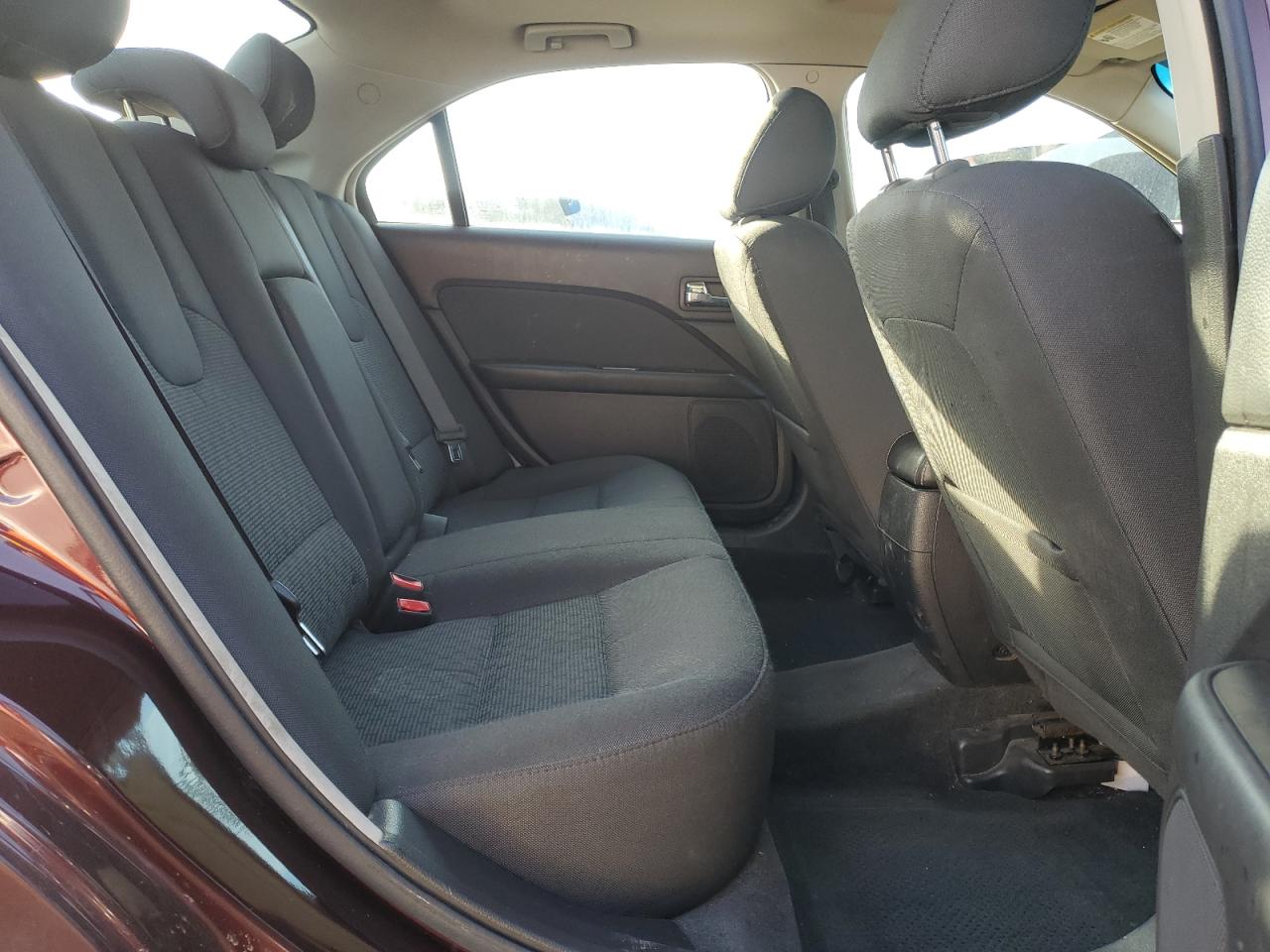 2011 Ford Fusion - Image 11