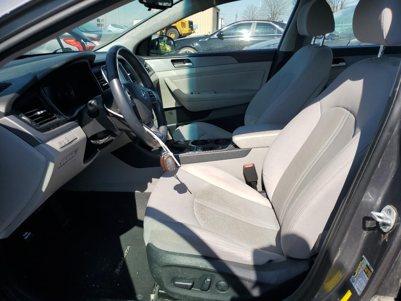 2018 Hyundai Sonata - Image 7