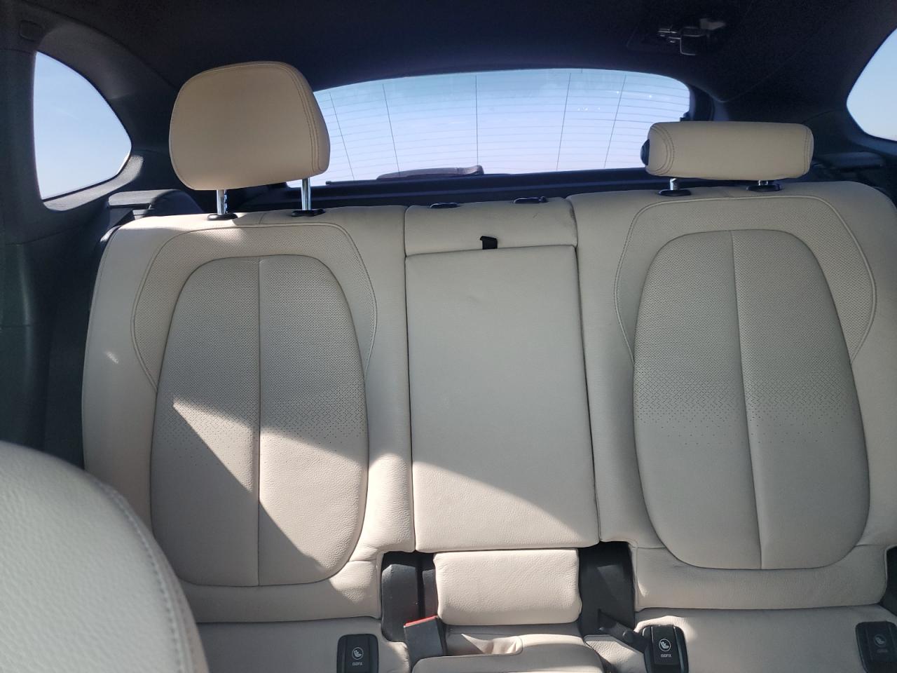 2016 BMW X1 - Image 10