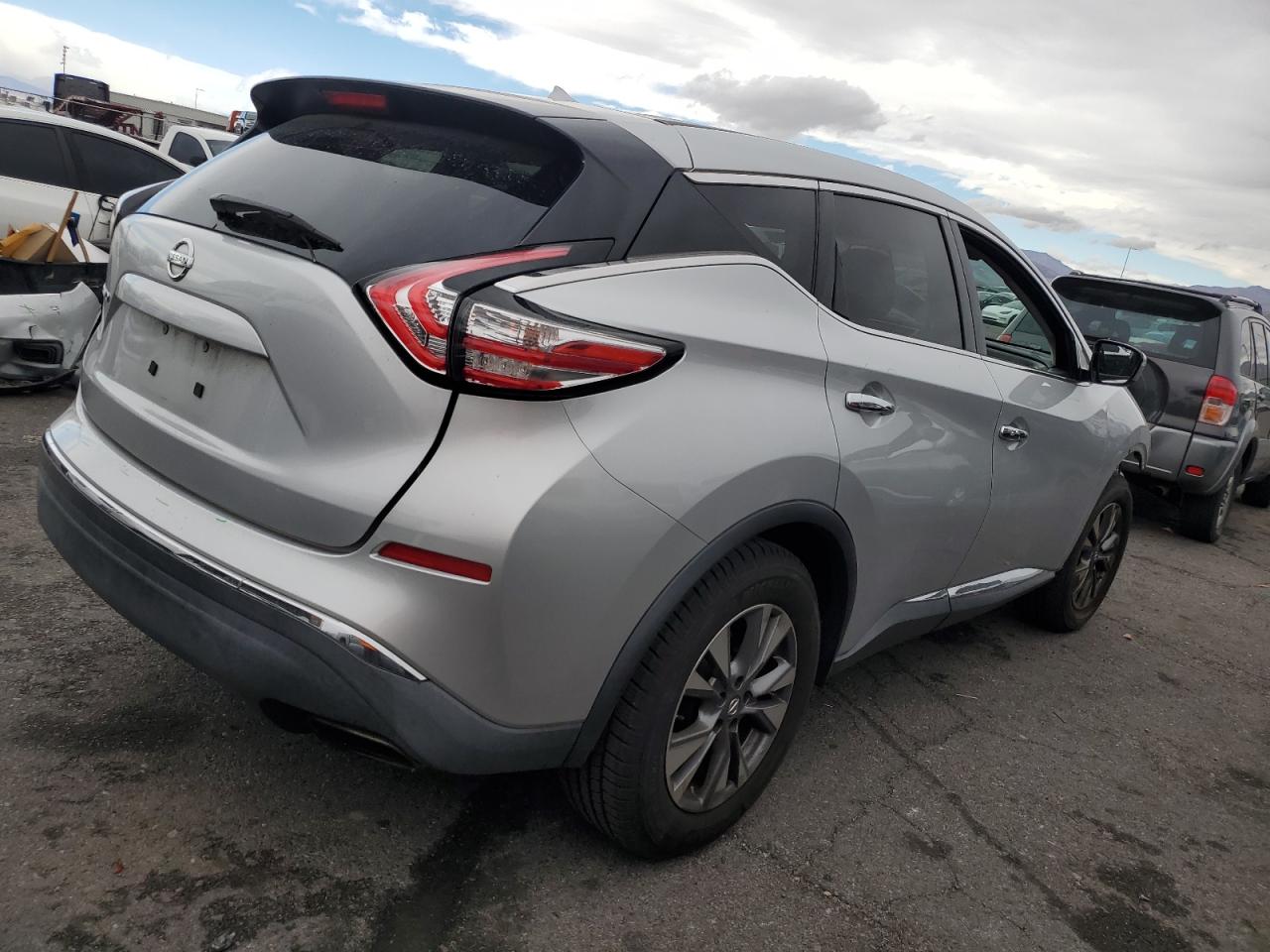 2016 Nissan Murano - Image 3