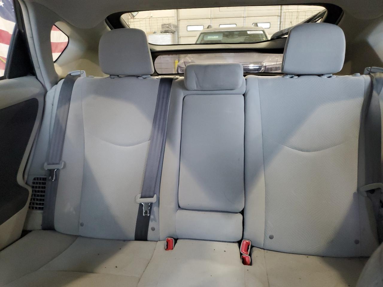 2011 Toyota Prius - Image 10