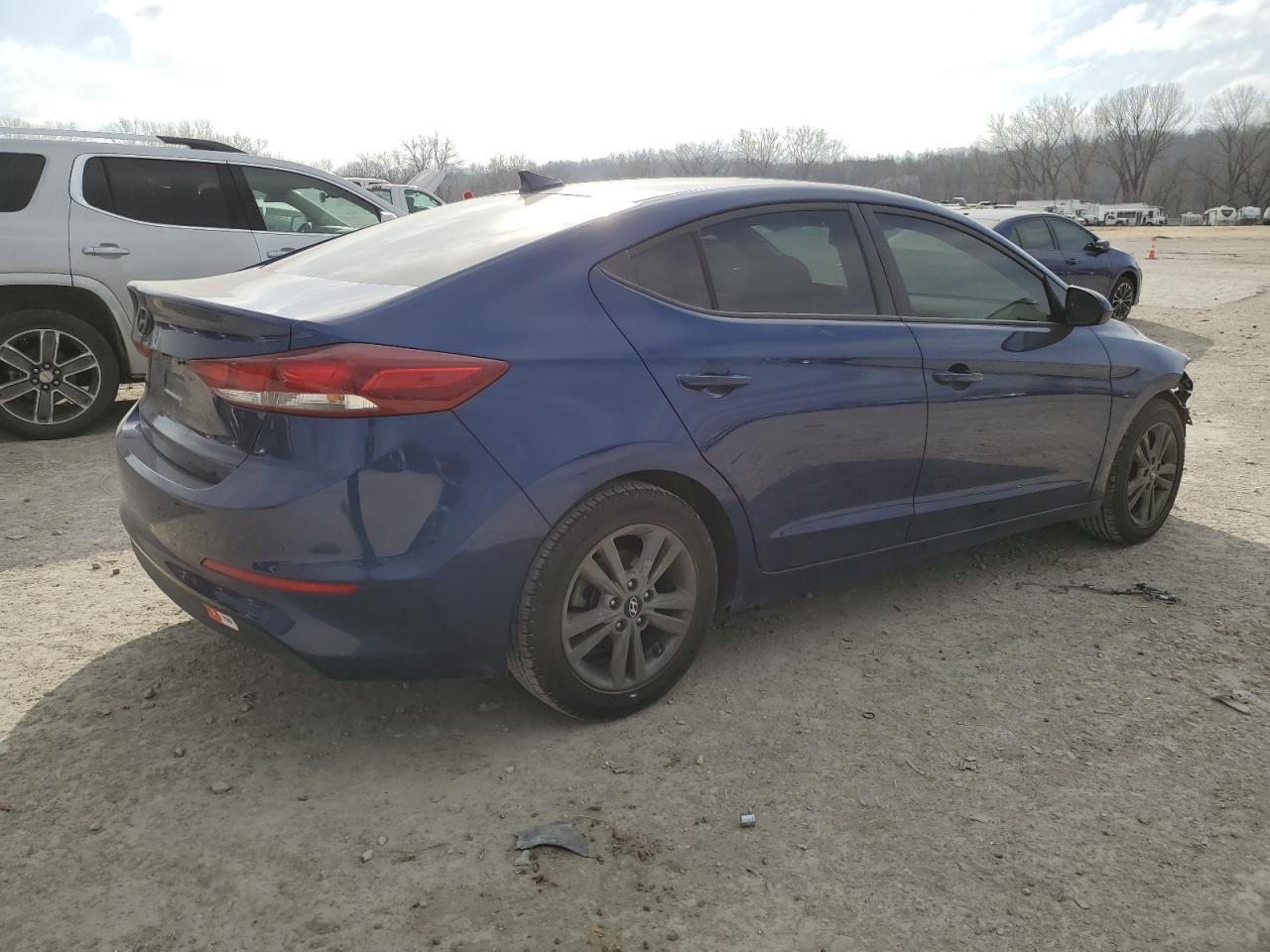 2018 Hyundai Elantra - Image 3