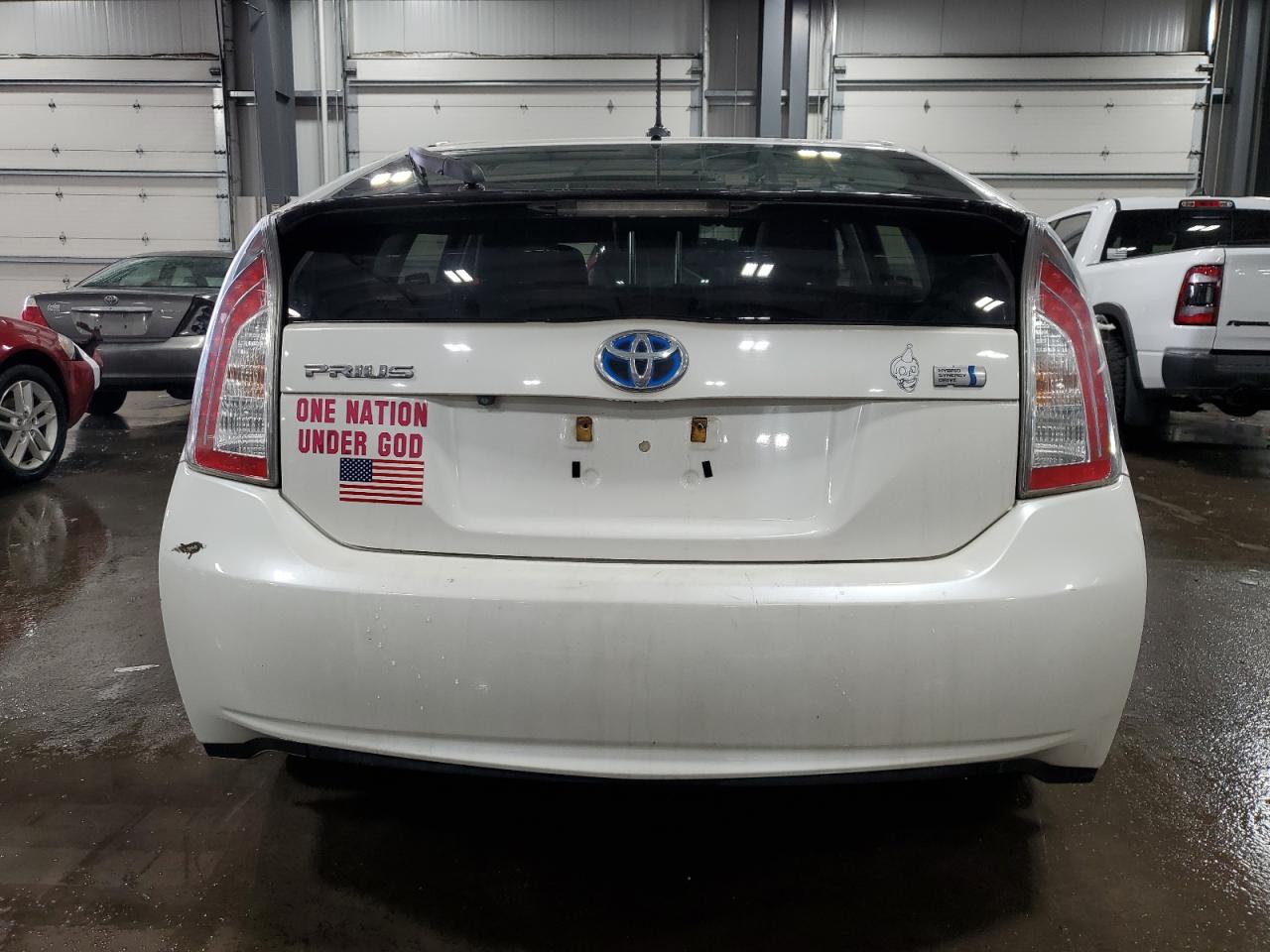 2013 Toyota Prius - Image 6