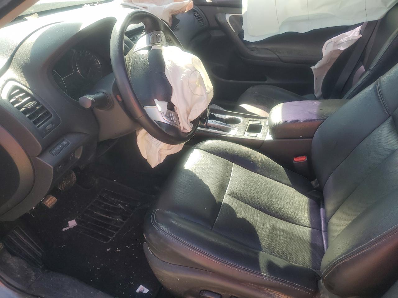 2017 Nissan Altima - Image 7