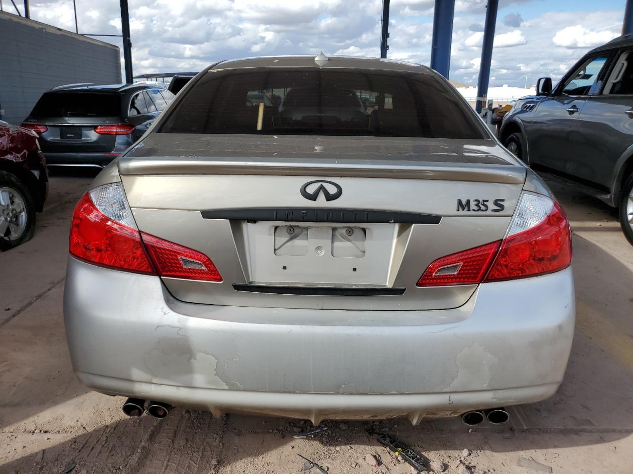 2009 Infiniti M - Image 6