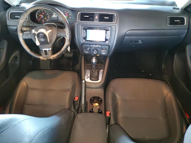 Sedans VOLKSWAGEN JETTA 2012 Szary