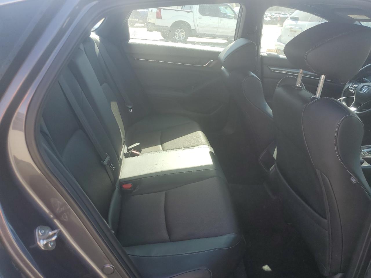 1HGCV1F31JA087832 HONDA ACCORD 2018
