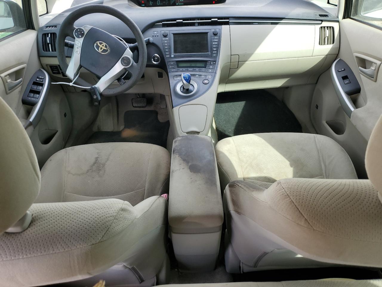 2010 Toyota Prius - Image 8