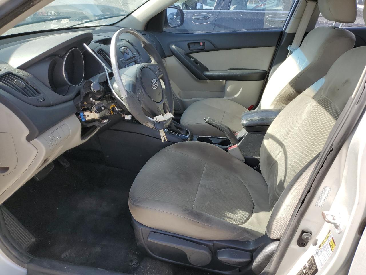 2012 Kia Forte - Image 7