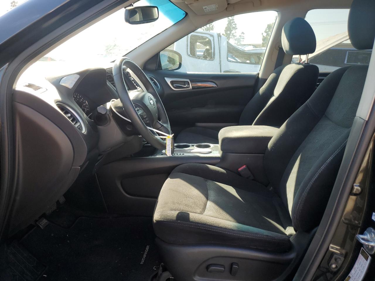 2015 Nissan Pathfinder S VIN: 5N1AR2MN5FC723812 Lot: 50119845