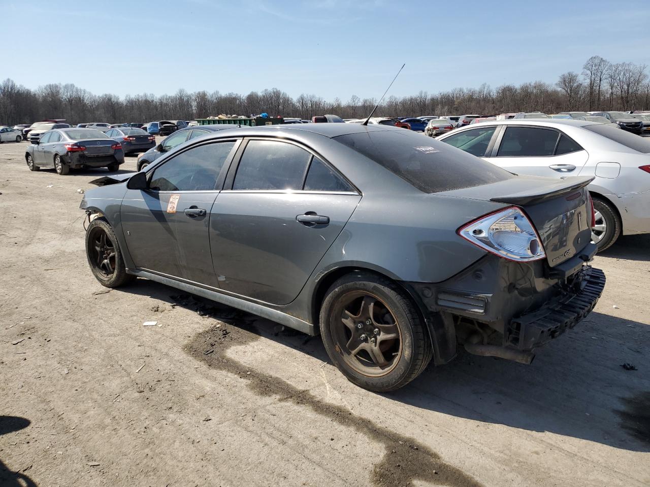 2009 Pontiac G6 - Image 2