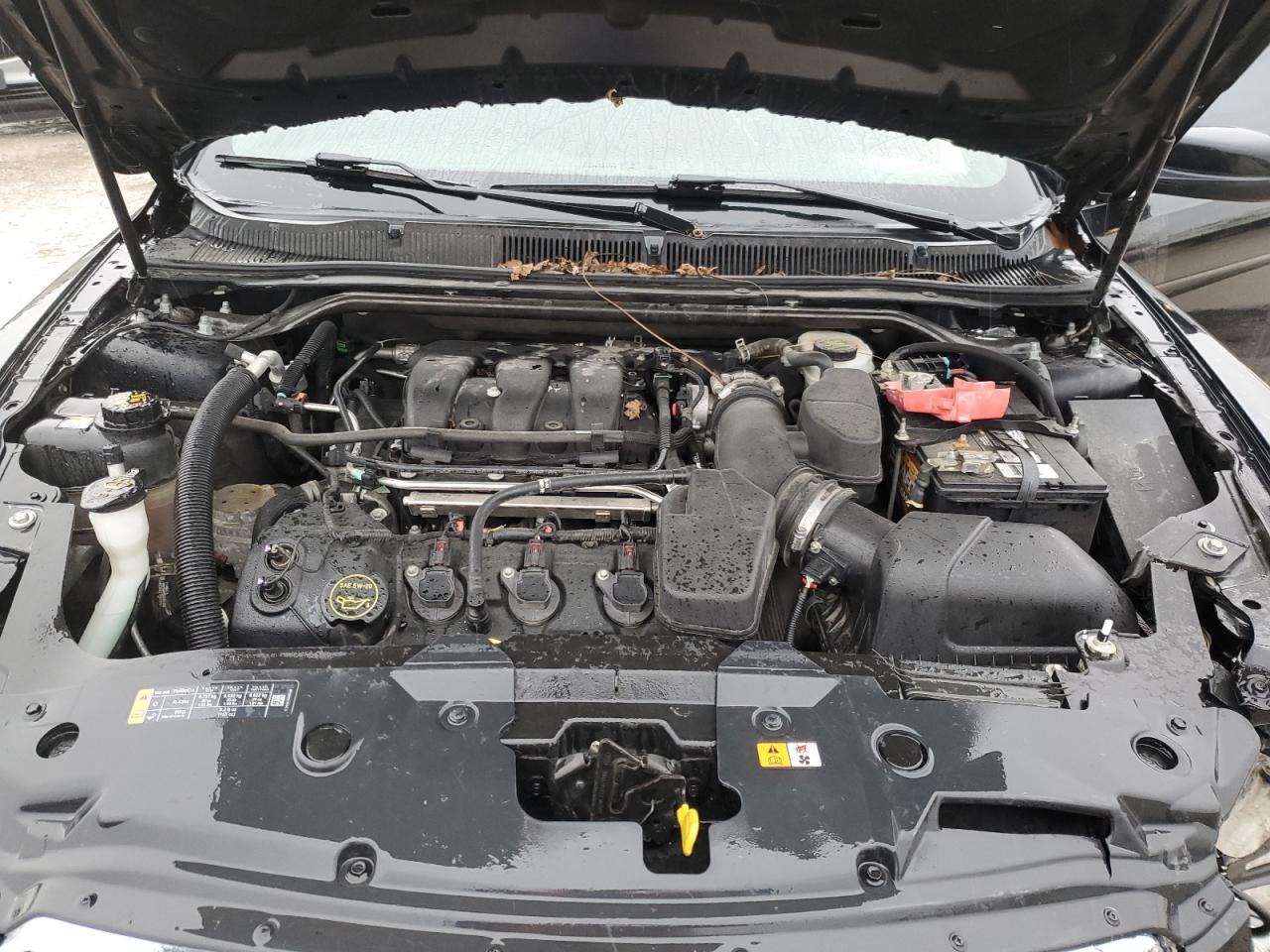 2014 Ford Taurus - Image 11