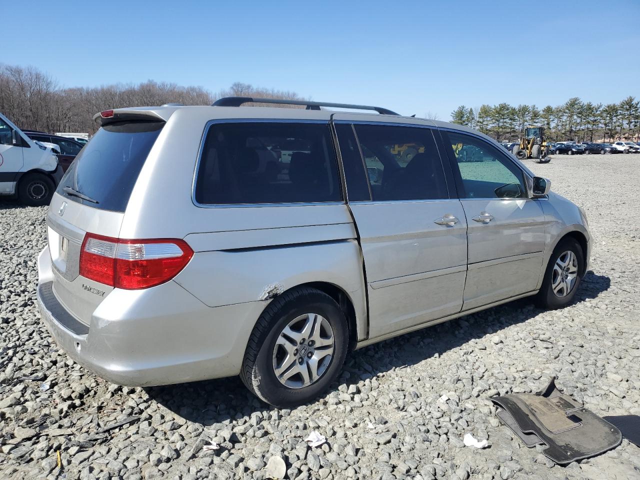 2005 Honda Odyssey - Image 3
