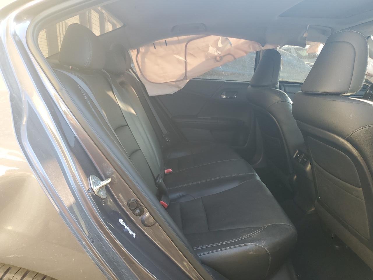 2014 Honda Accord - Image 11