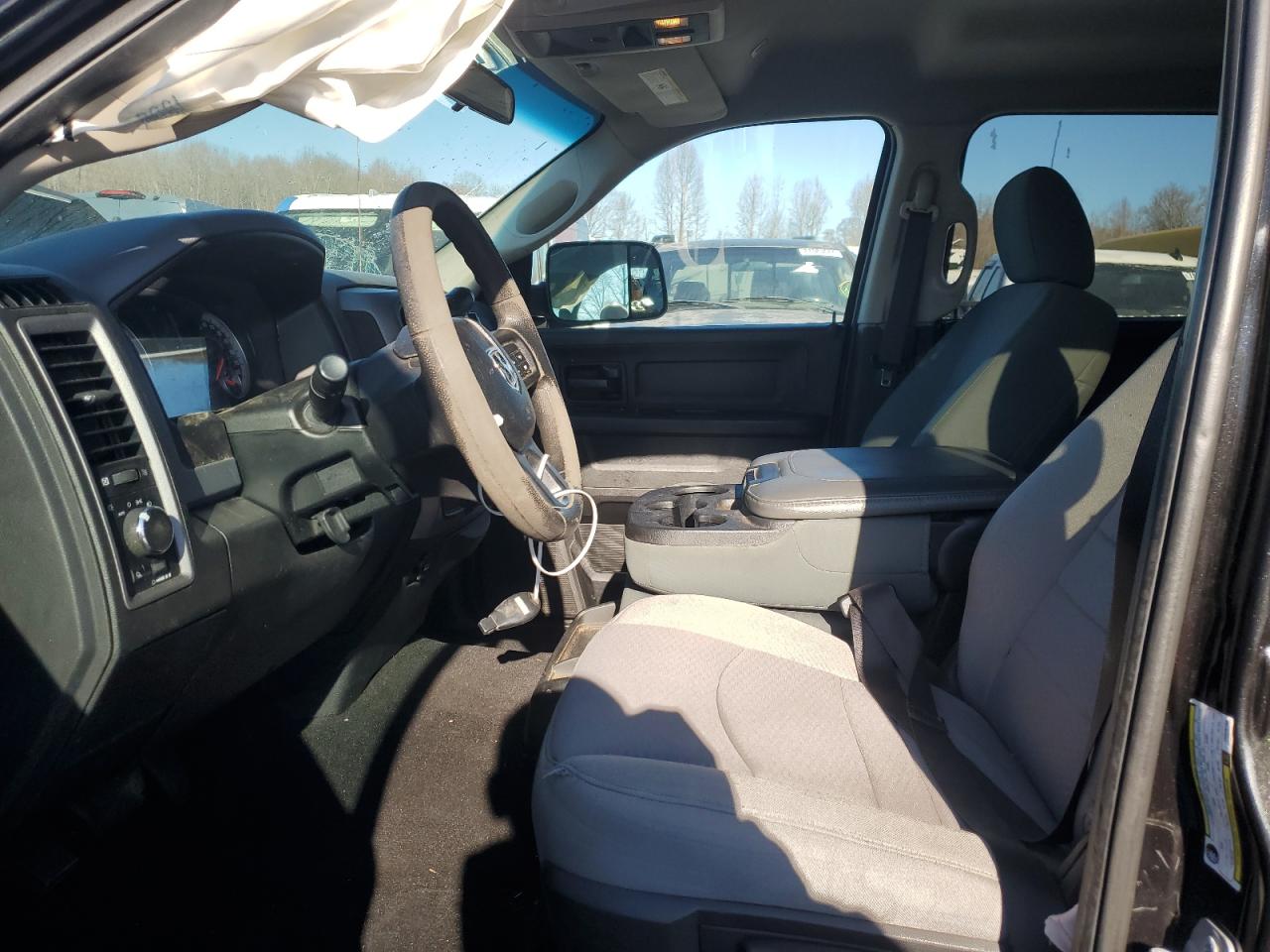 2017 RAM 3500 - Image 7