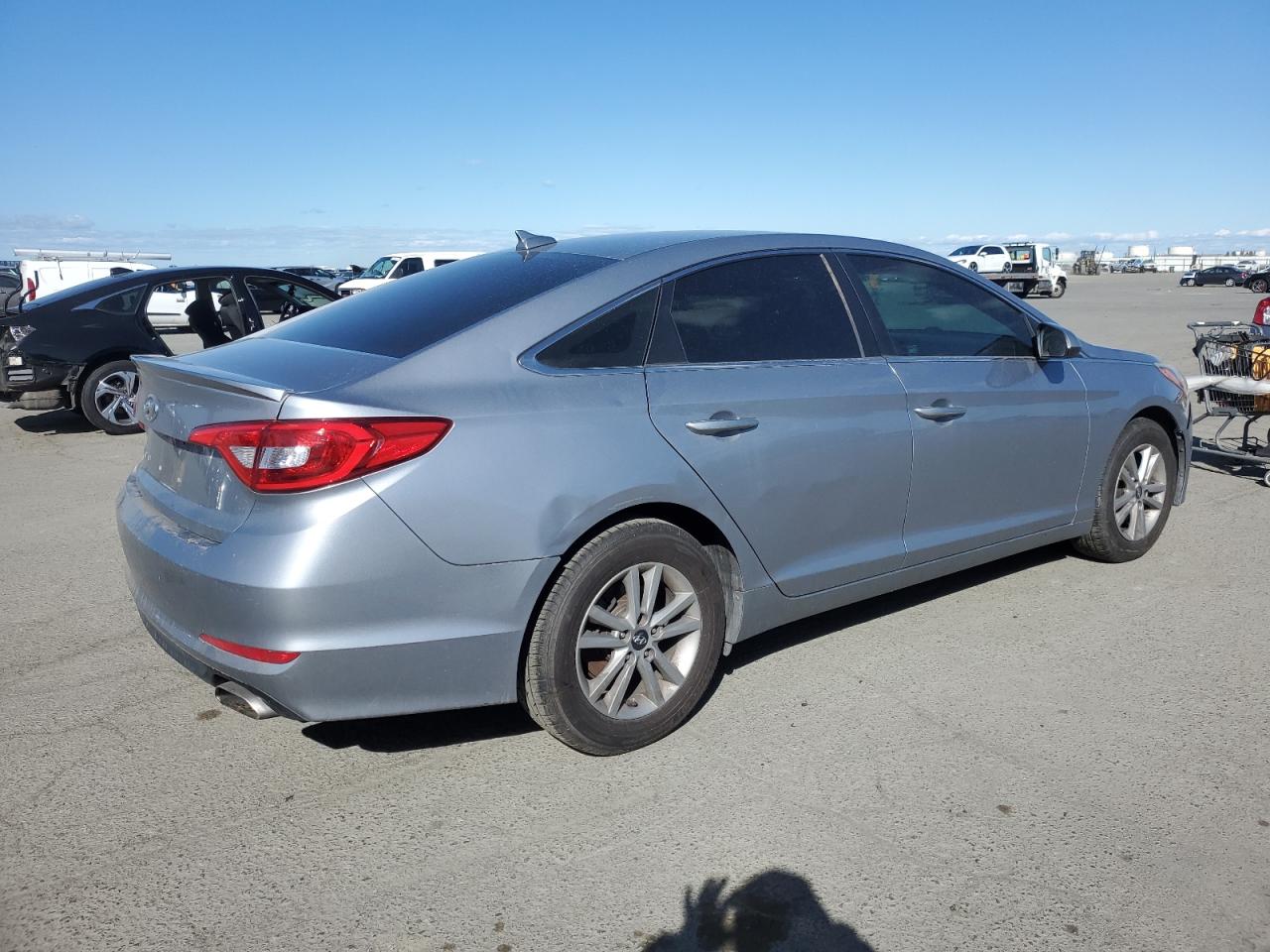 2017 Hyundai Sonata - Image 3