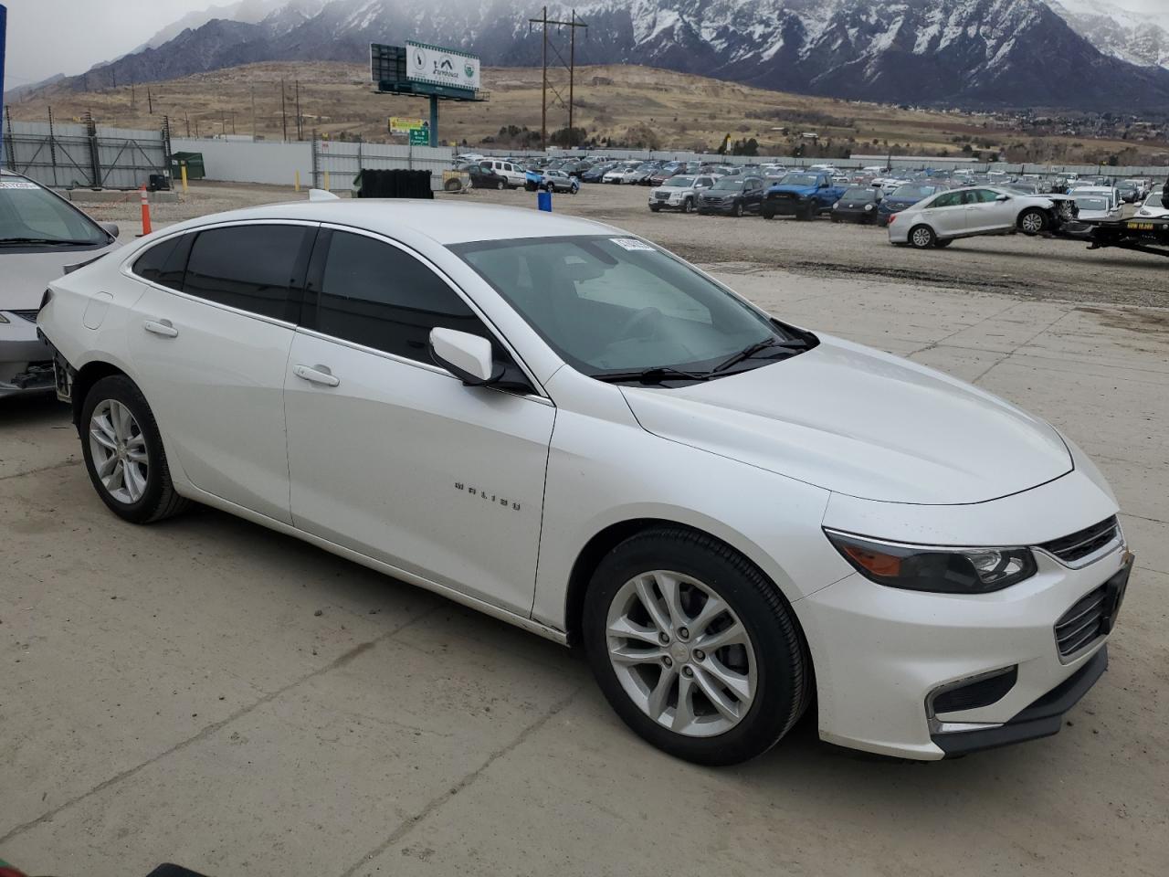 2016 Chevrolet Malibu - Image 4