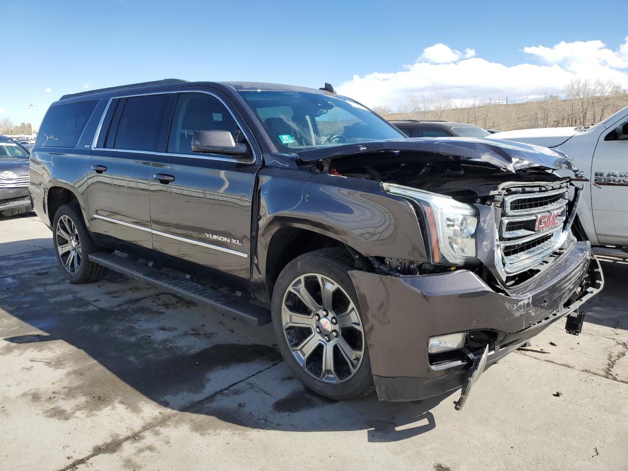 2016 GMC Yukon - Image 4
