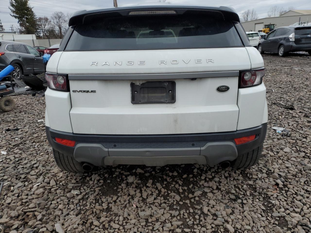 2015 Land Rover Range Rover - Image 6