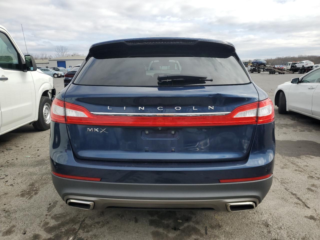 2017 Lincoln MKX - Image 6