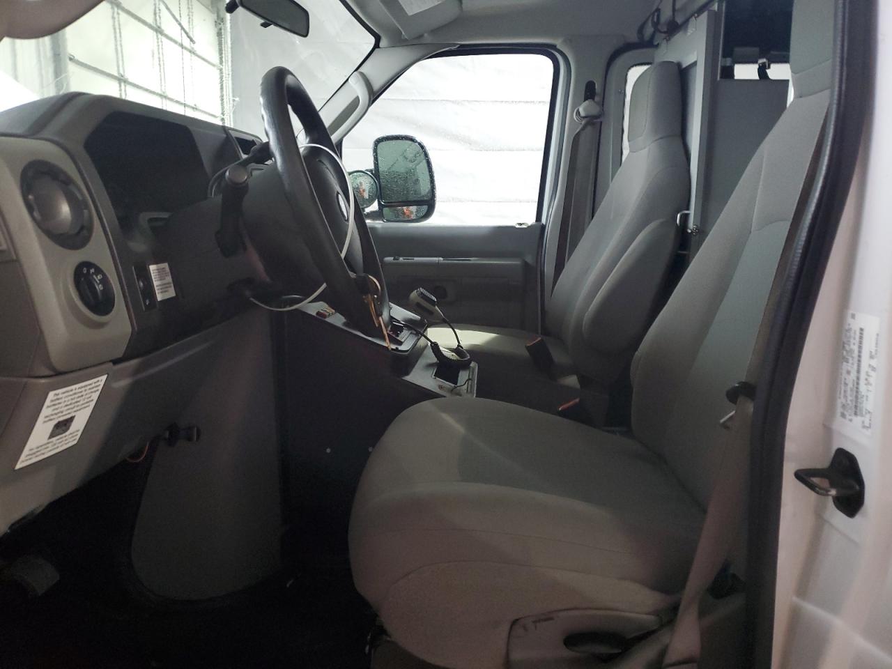 2013 Ford Econoline - Image 7