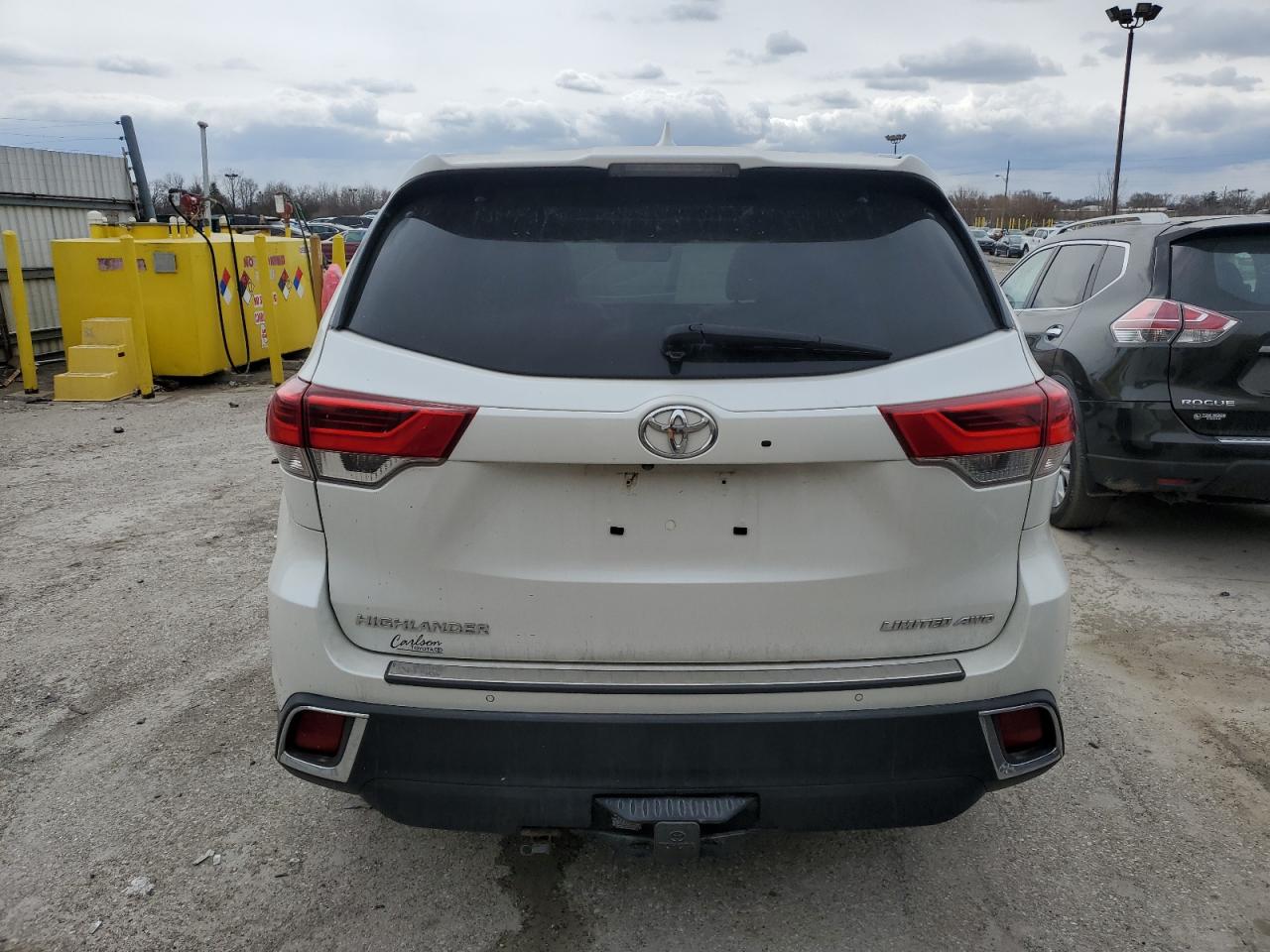 2018 Toyota Highlander - Image 6