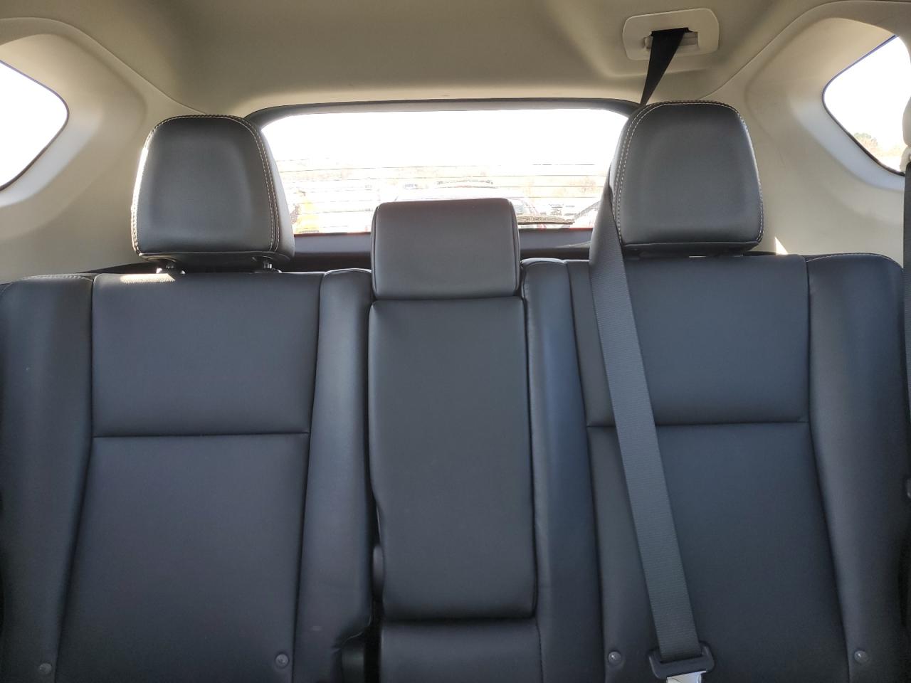 2014 Toyota RAV 4 - Image 10