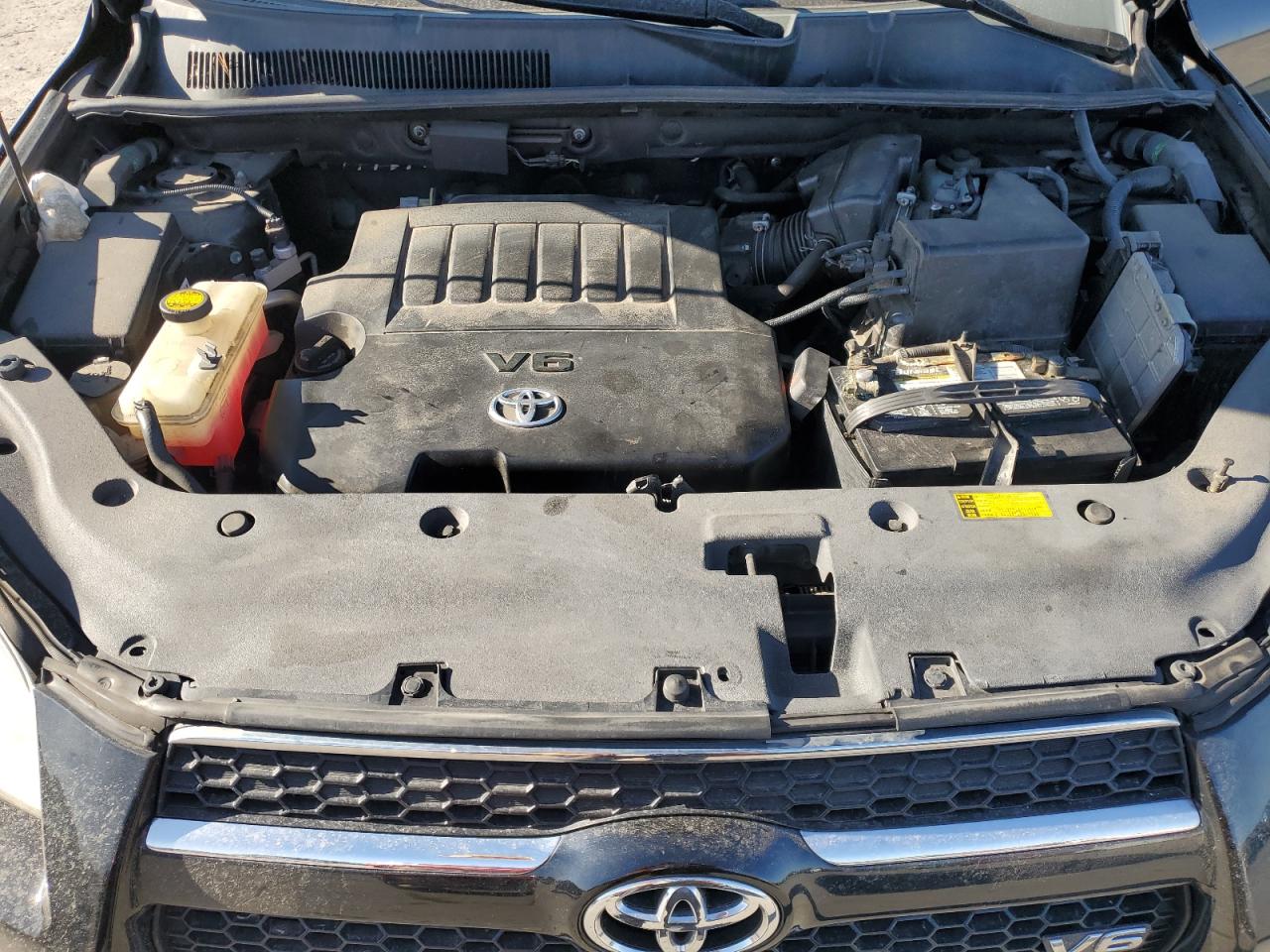 2012 Toyota RAV 4 - Image 11