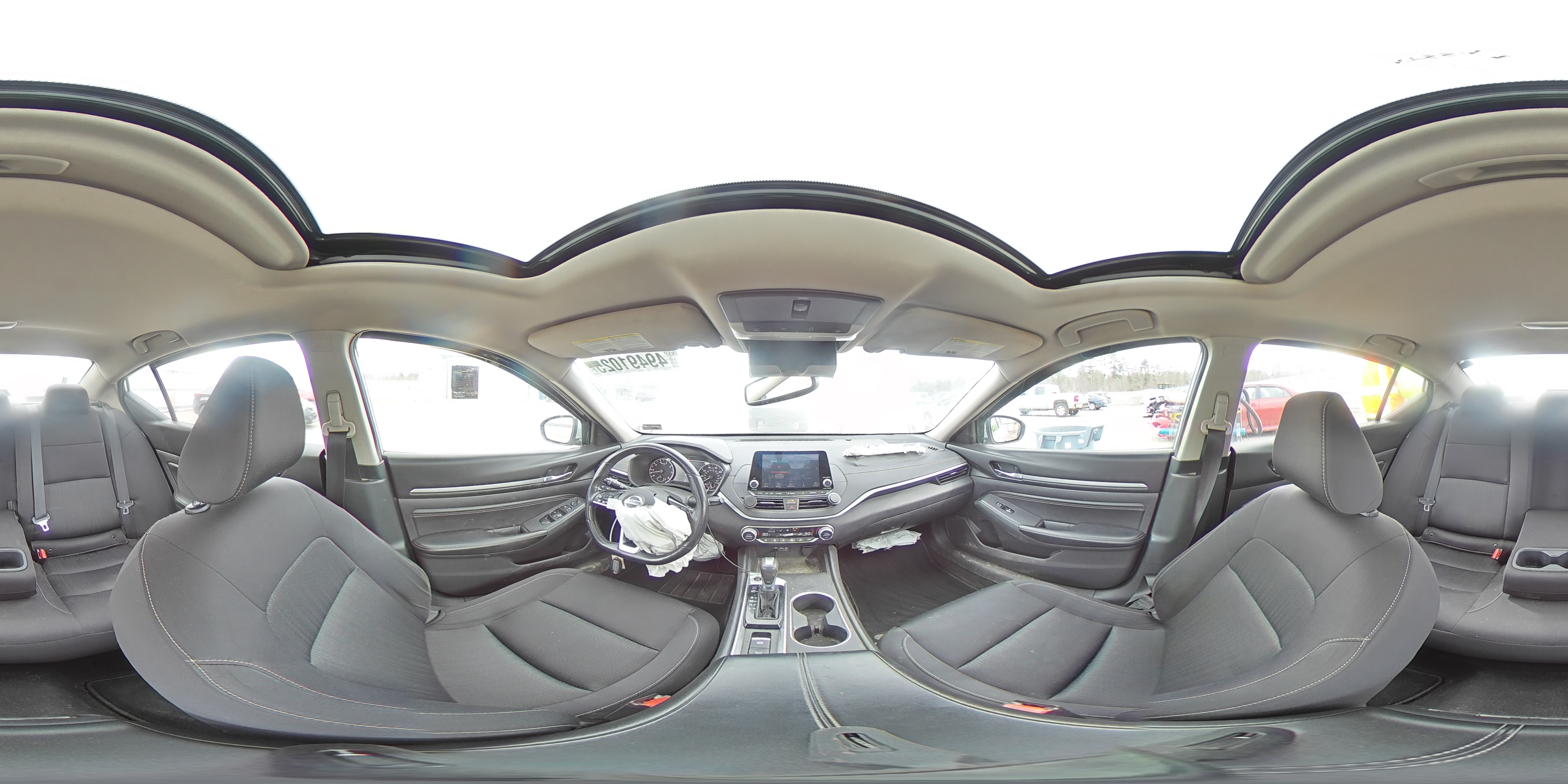 2019 Nissan Altima - Image 12