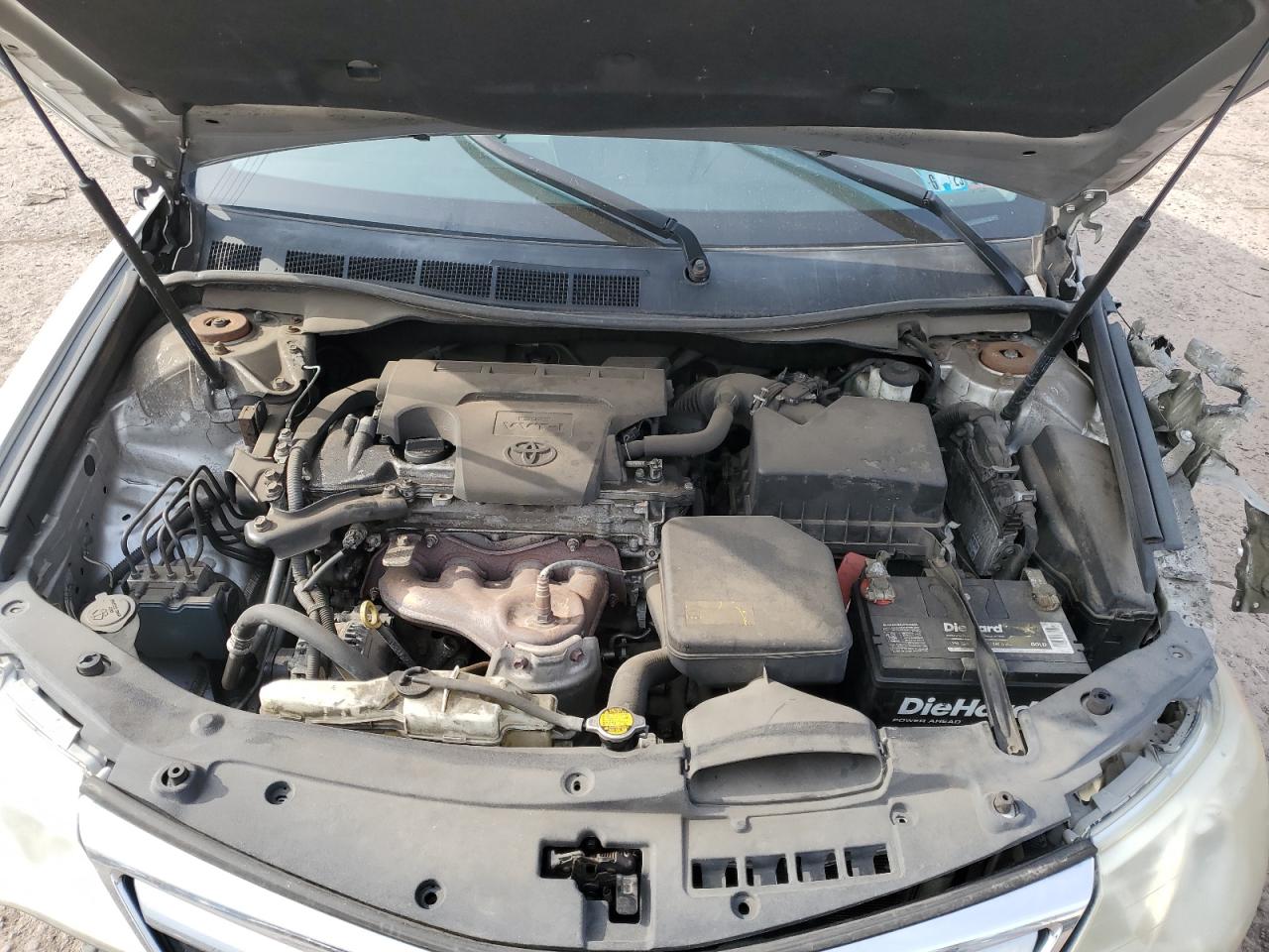 2014 Toyota Camry - Image 11