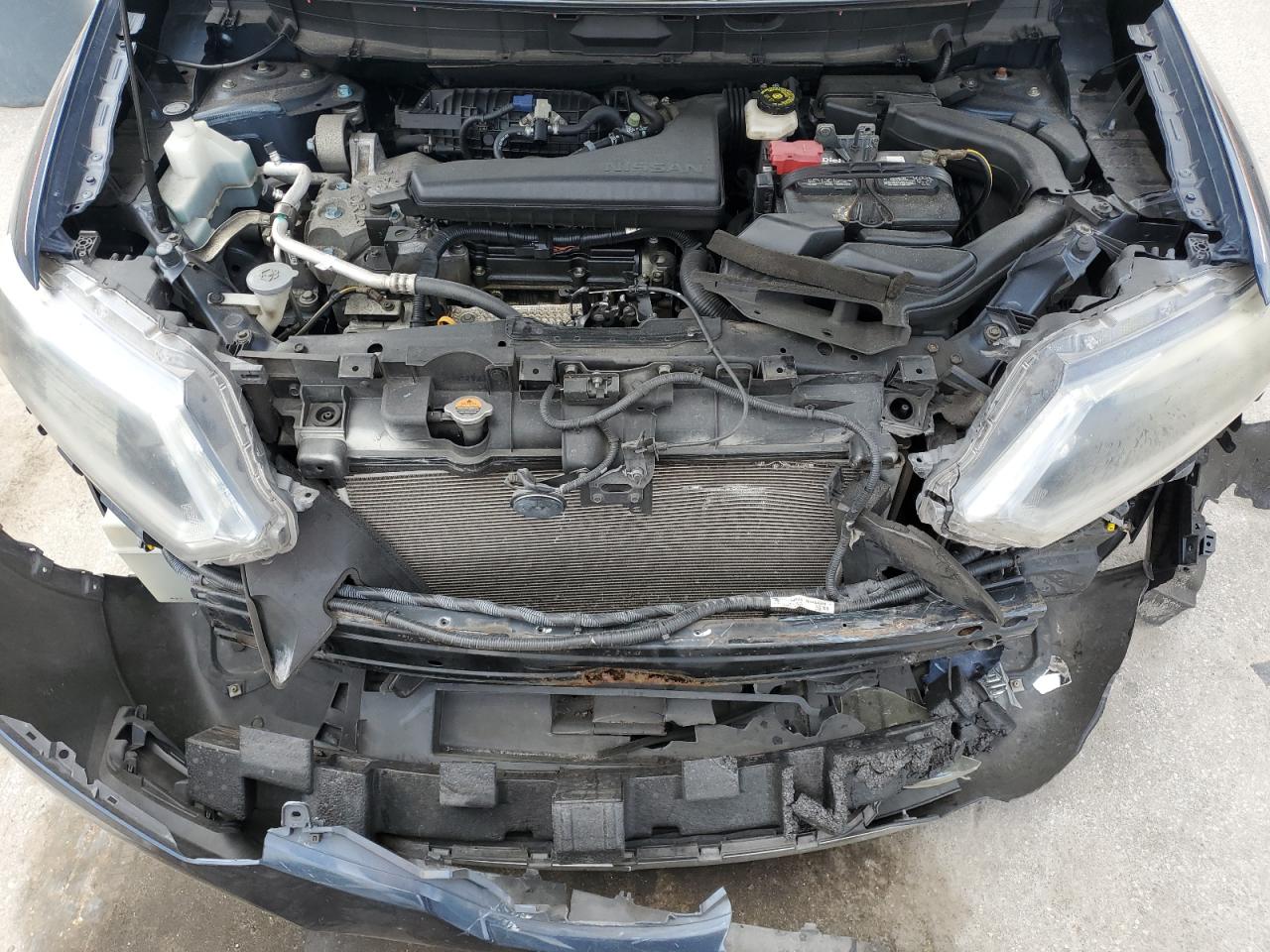 2015 Nissan Rogue - Image 12