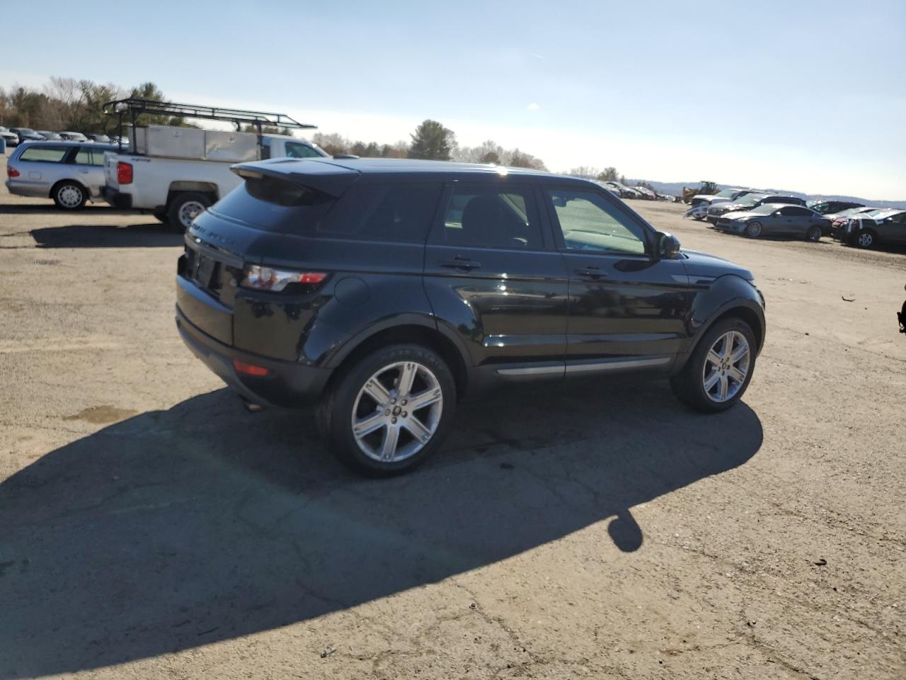 2013 Land Rover Range Rover - Image 3