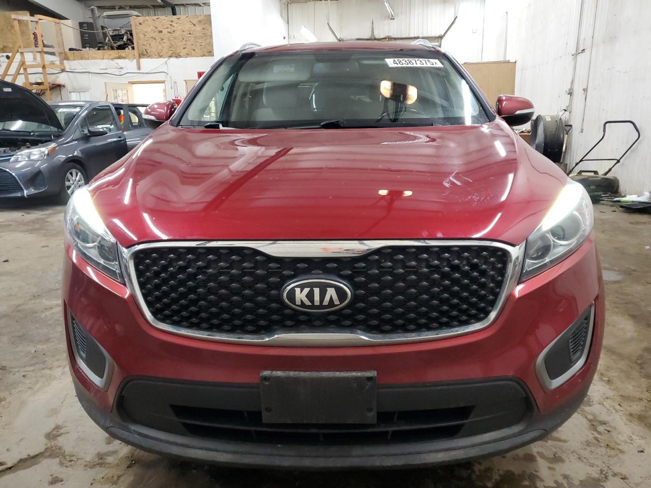 2016 Kia Sorento - Image 5